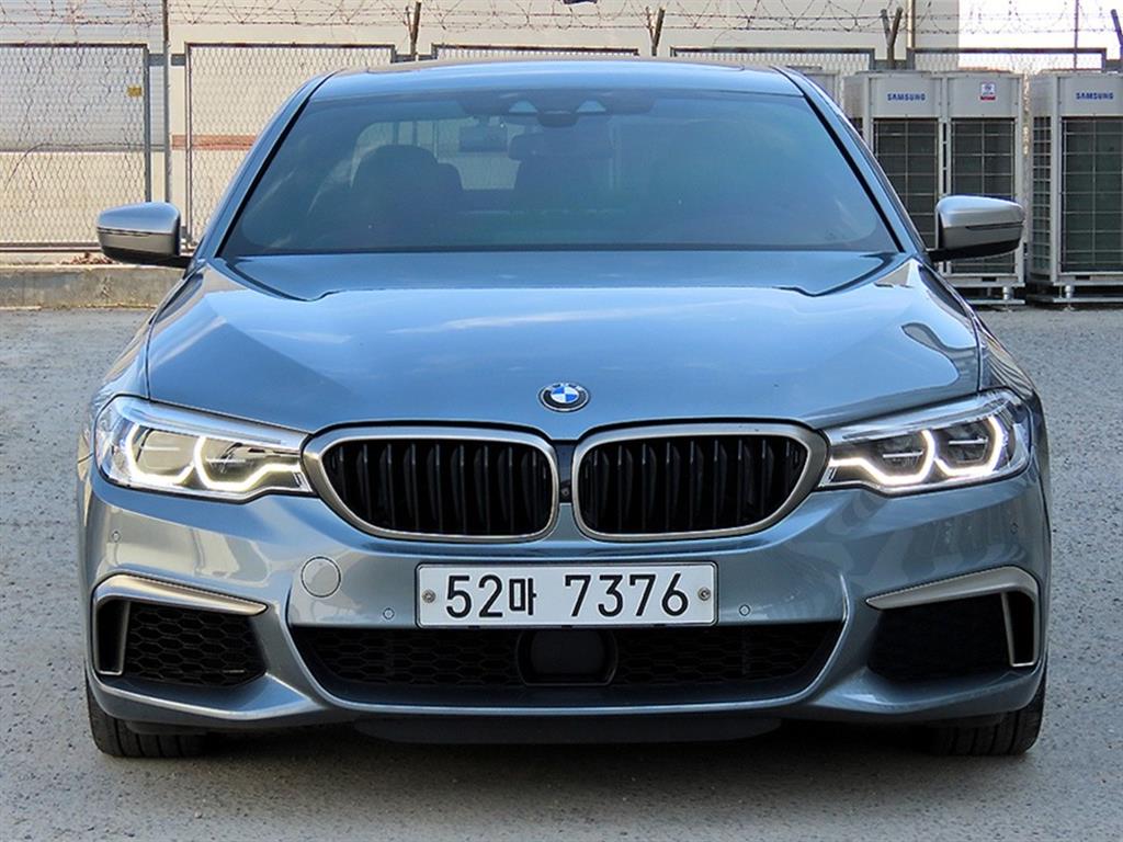 BMW 5 Series 2018 Gris - Importación desde Corea - HF Imports Iquique - Foto 1