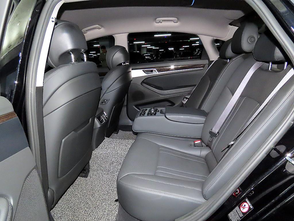 Genesis G80 - Vista 7