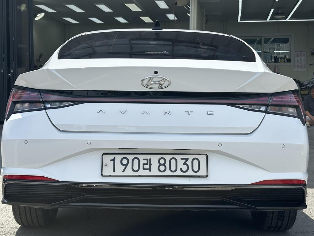 HYUNDAI Avante - Vista 4