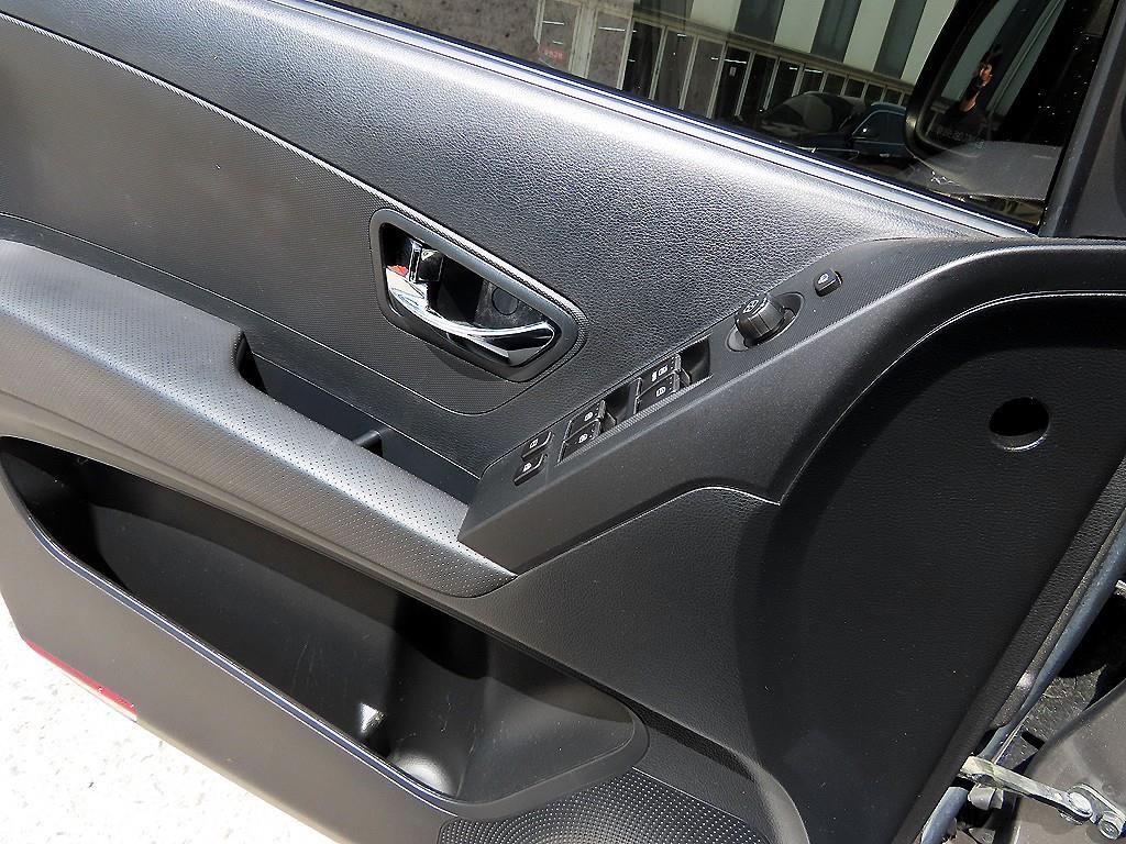 Ssangyong Korando - Vista 11