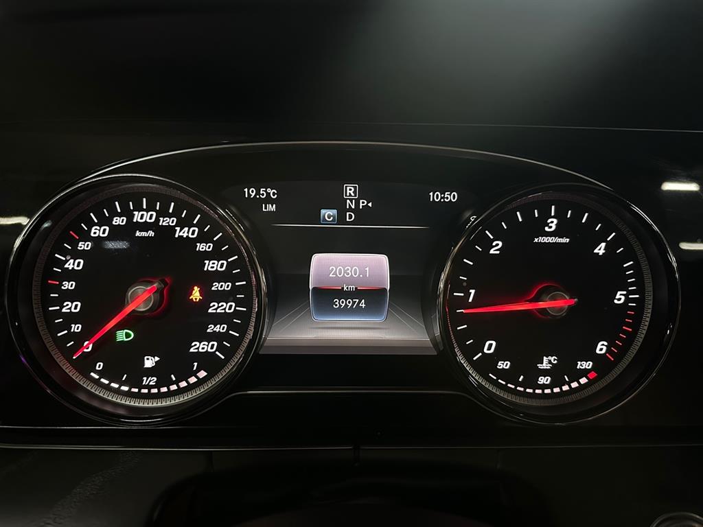 Mercedes Benz E class - Vista 6