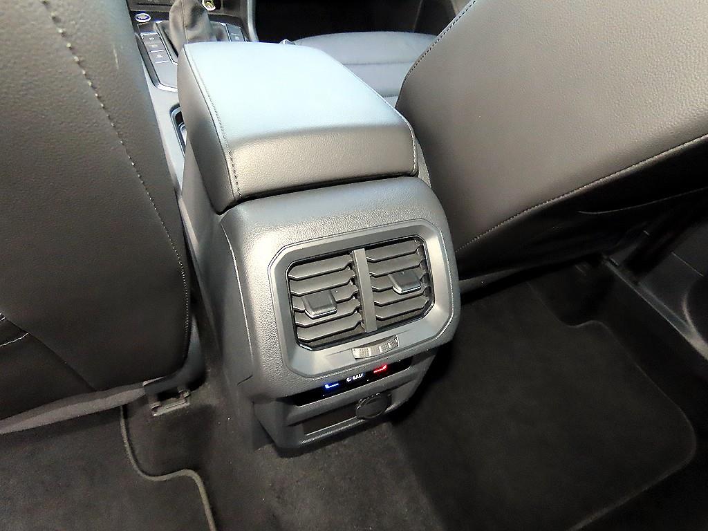 Volkswagen Tiguan 2023 Blanco - Importación desde Corea - HF Imports Iquique - Foto 16