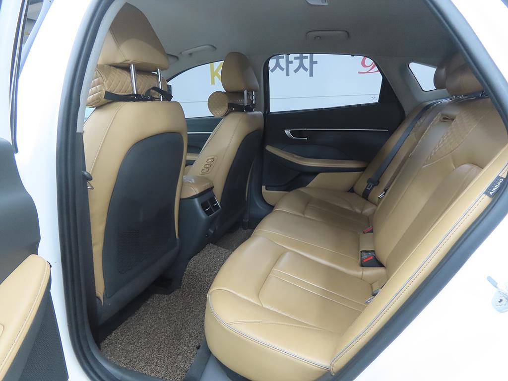 HYUNDAI Sonata - Vista 6