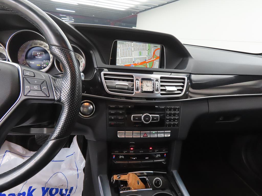 Mercedes Benz E class - Vista 10