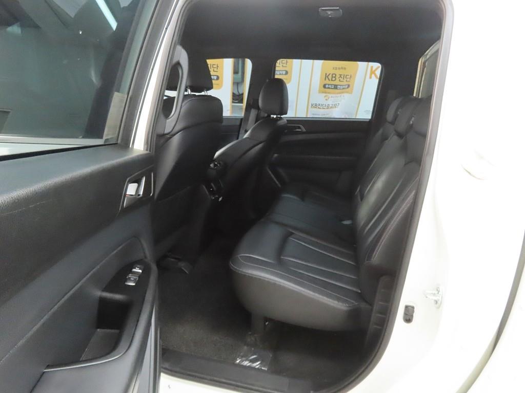 Ssangyong Rexton - Vista 6