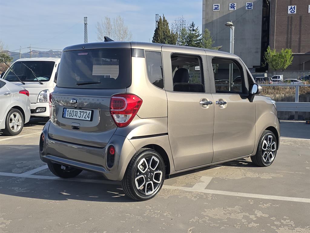 KIA Ray - Vista 4