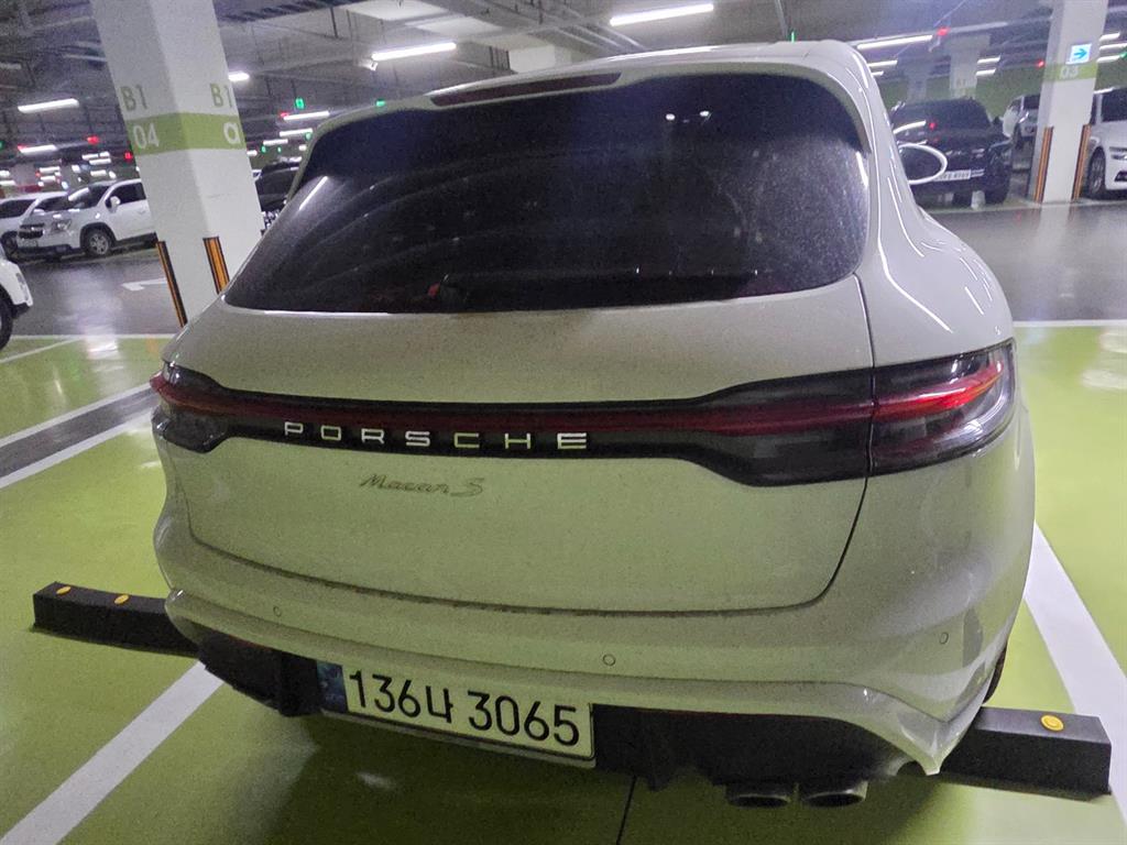 Porsche Macan - Vista 4