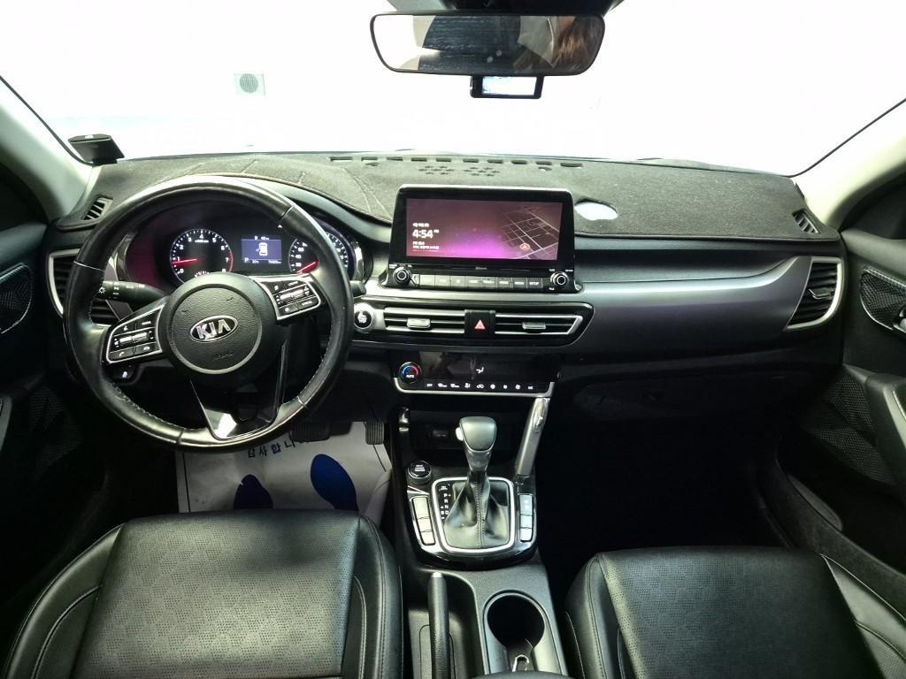 KIA Seltos - Vista 5