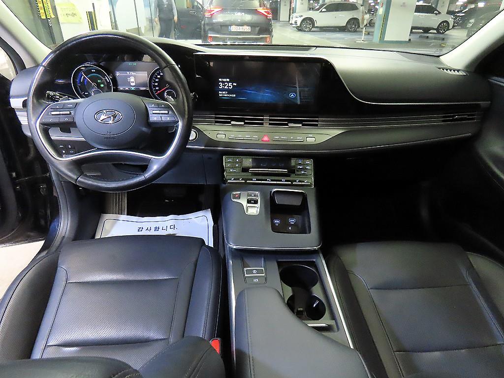 HYUNDAI Grandeur - Vista 10