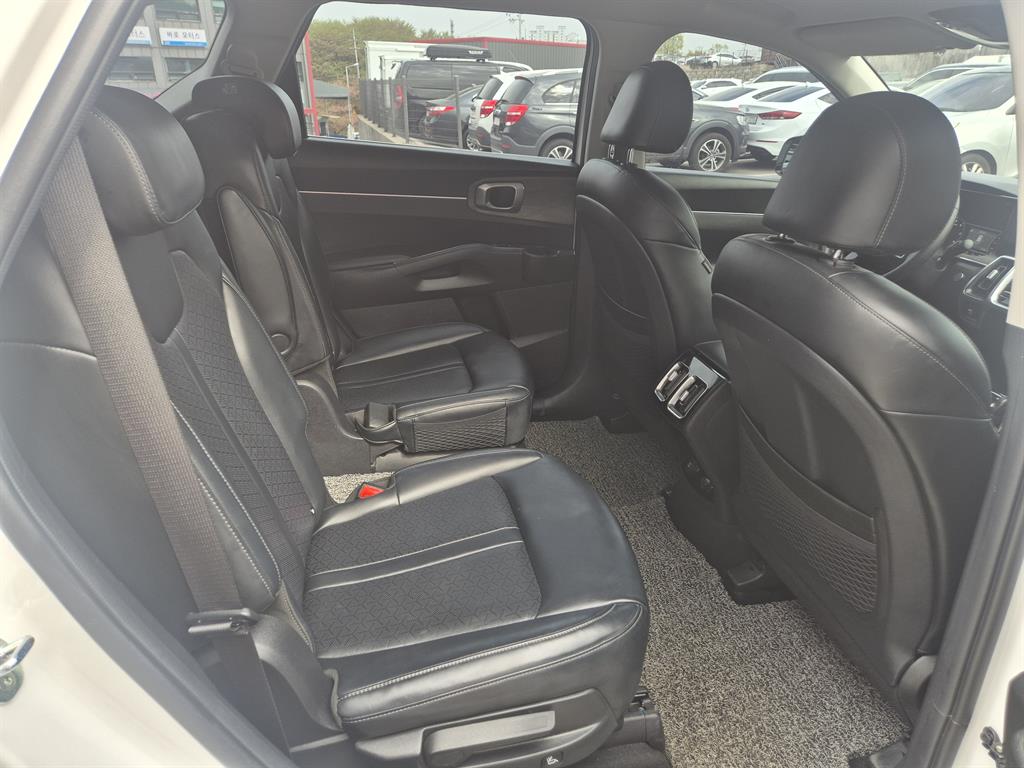 KIA Sorento - Vista 6