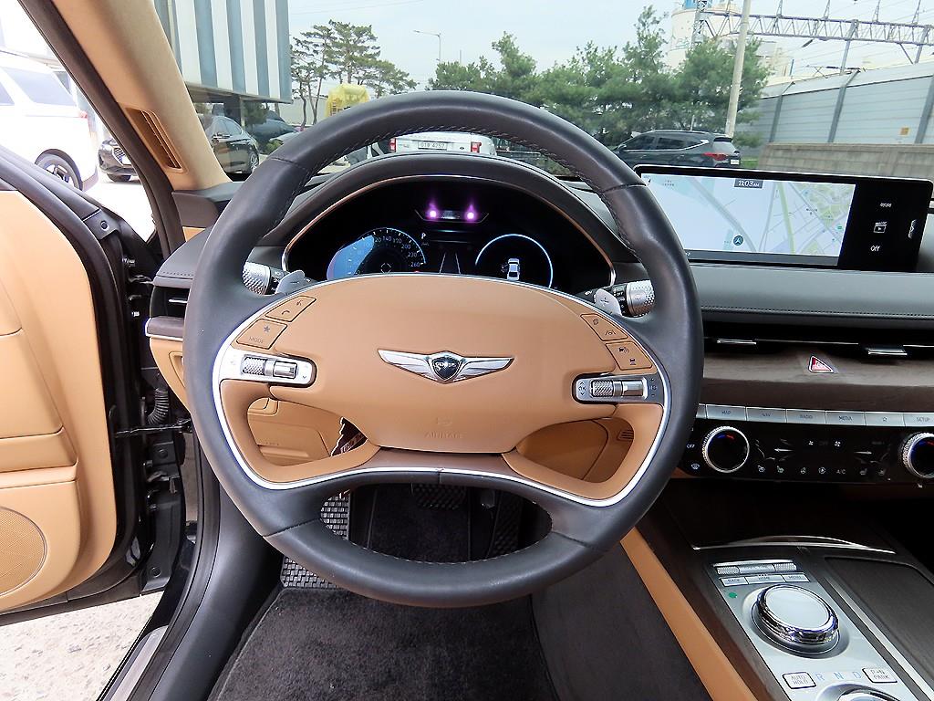 Genesis G80 - Vista 8