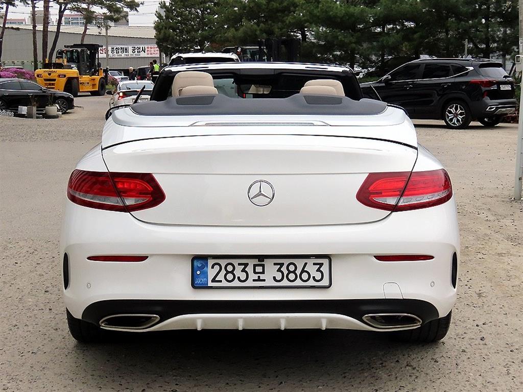 Mercedes Benz C Class - Vista 8