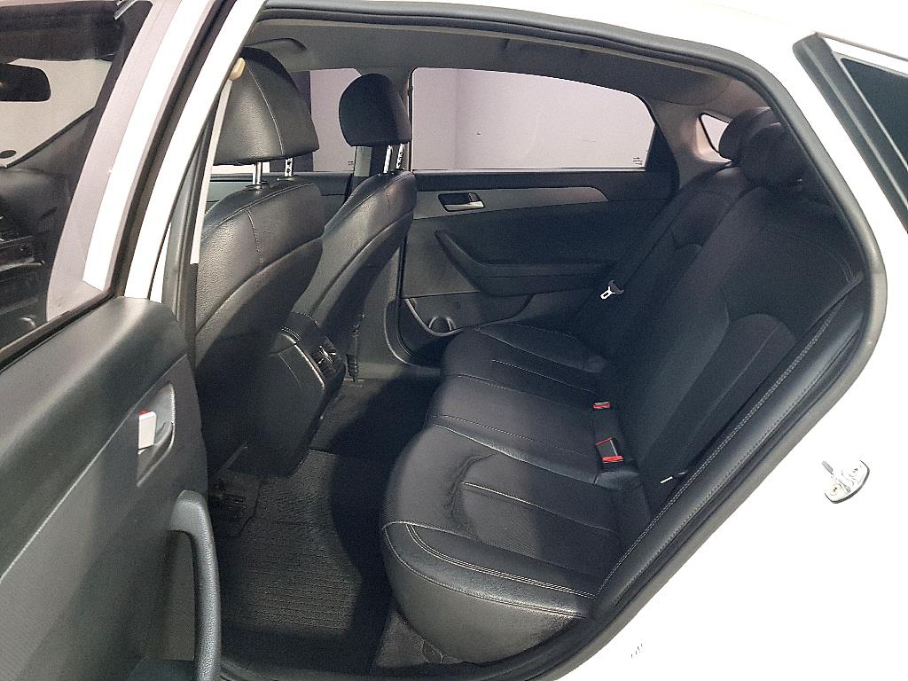 HYUNDAI Sonata - Vista 9