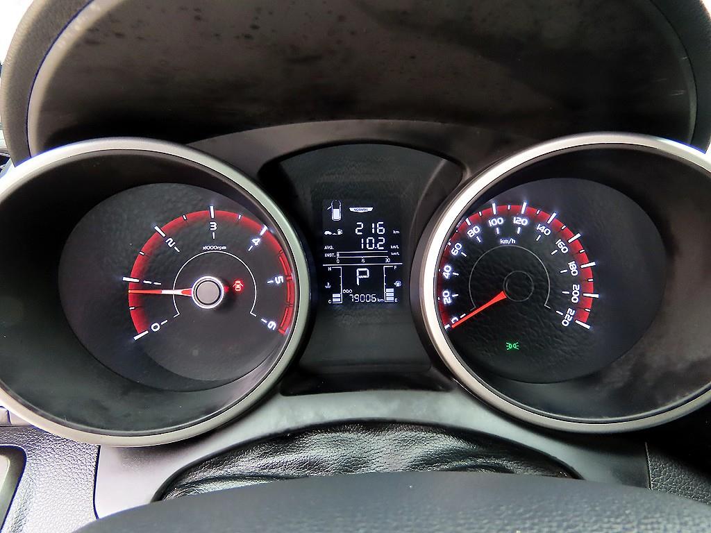 Ssangyong Tivoli - Vista 9