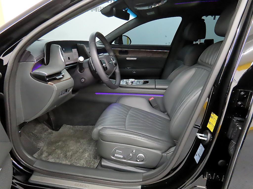 Genesis G90 - Vista 5