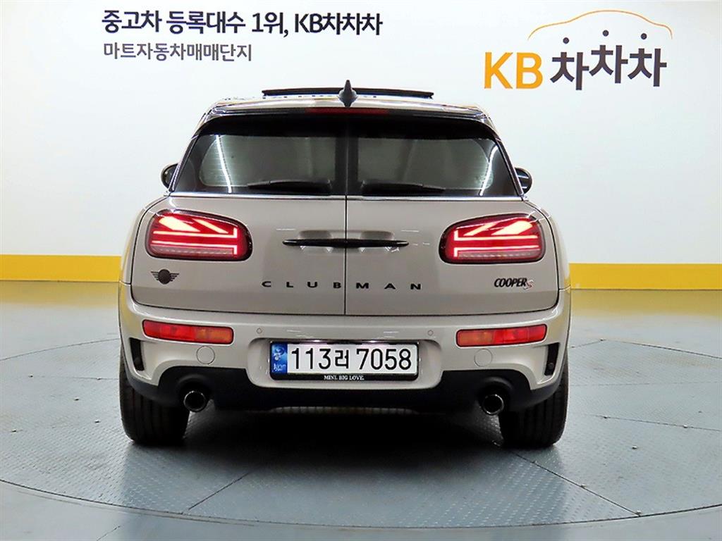 Mini Clubman - Vista 3
