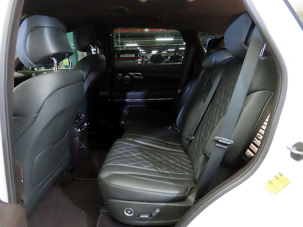 Genesis GV80 - Vista 7