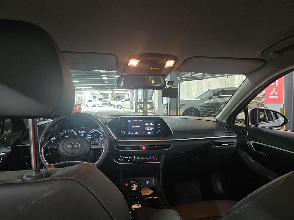HYUNDAI Sonata - Vista 10