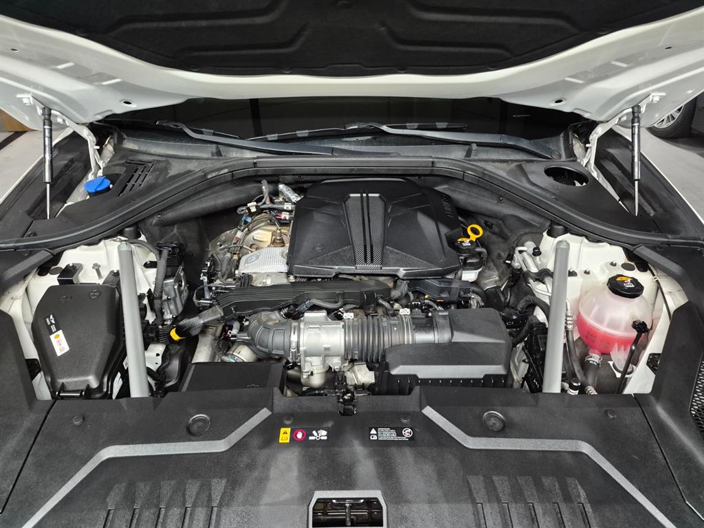 Genesis GV70 - Vista 6