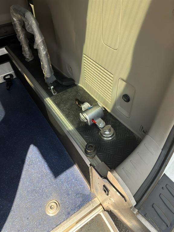KIA Carnival - Vista 11