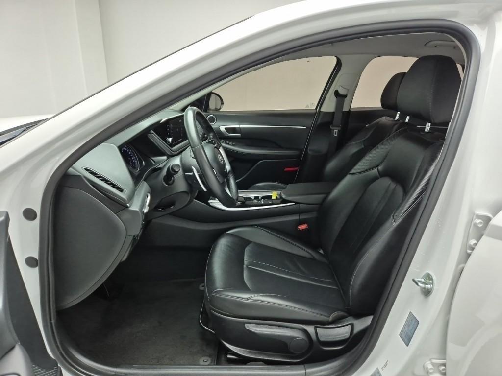 HYUNDAI Sonata - Vista 11