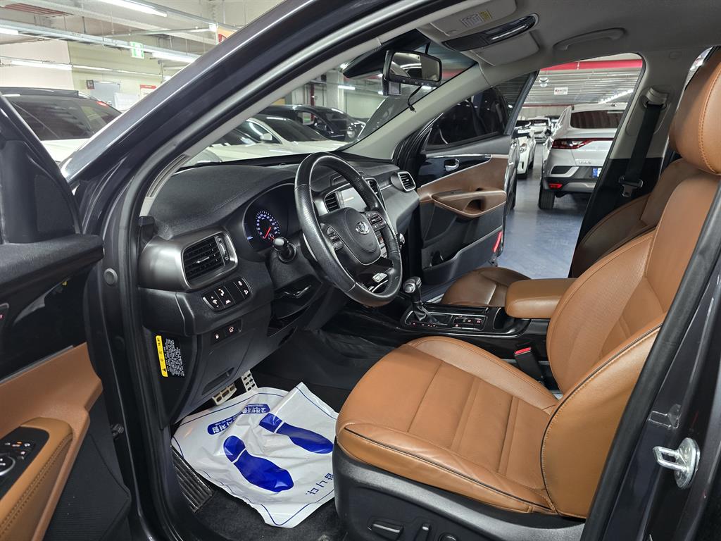 KIA Sorento - Vista 5