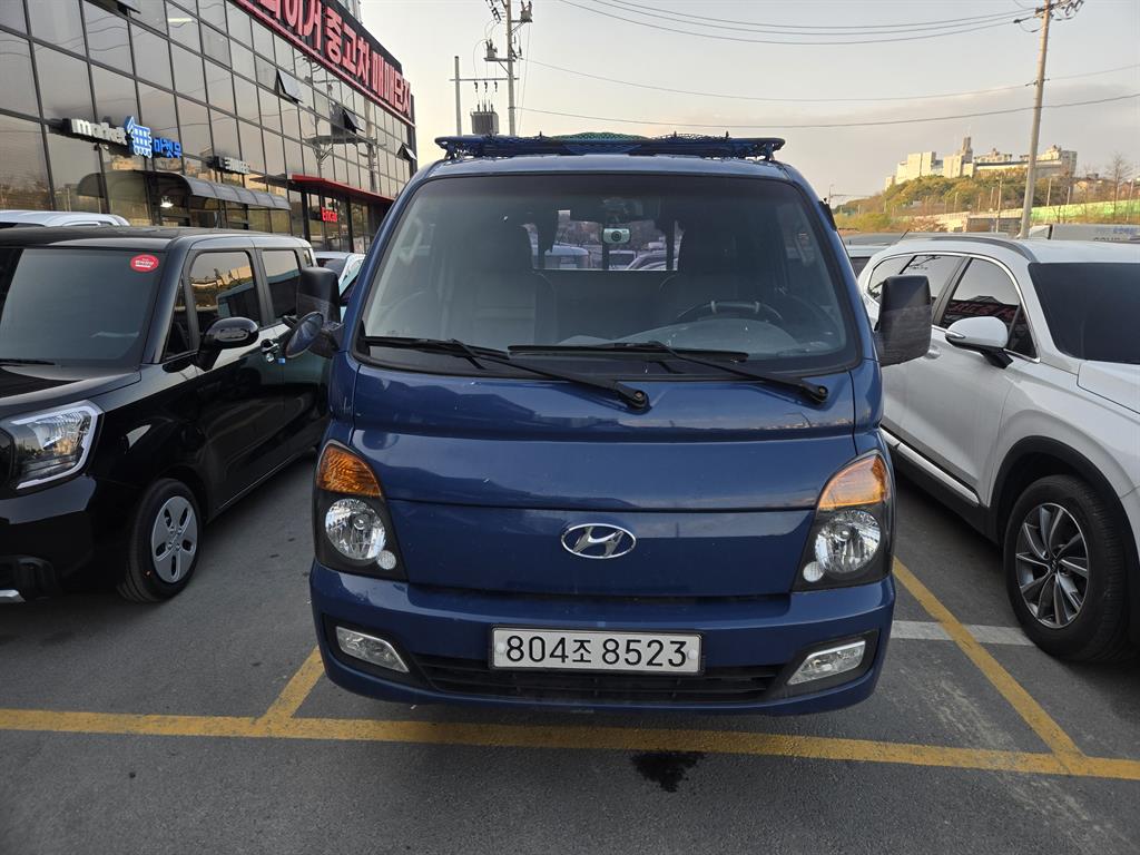 Small Truck Cargo (small) - Vista 2