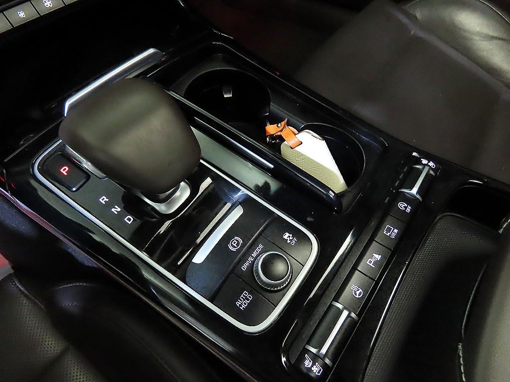 KIA Stinger - Vista 12