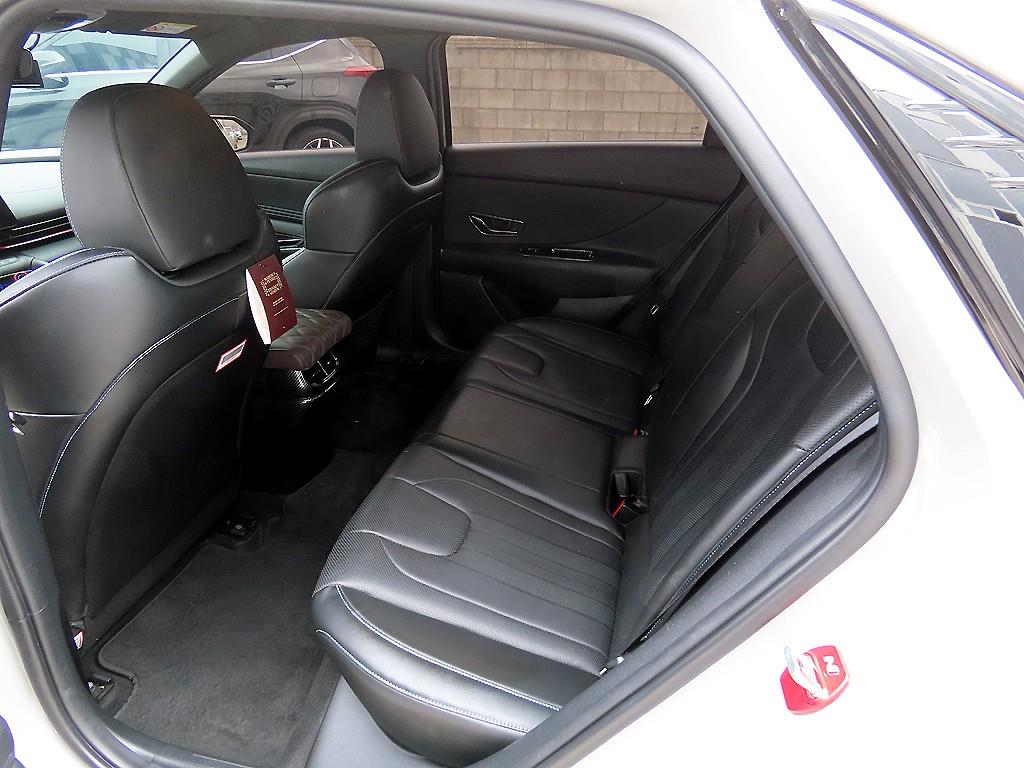 HYUNDAI Avante - Vista 6