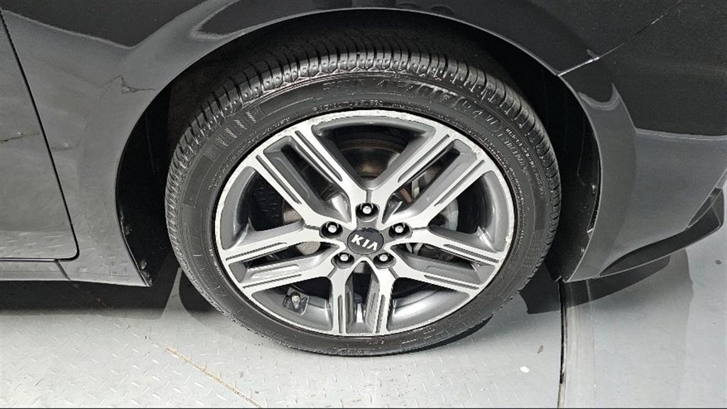 KIA K3 - Vista 5
