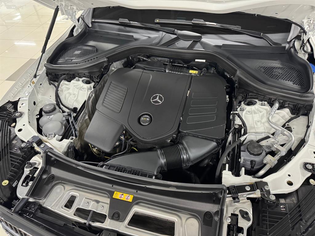 Mercedes Benz GLC Class - Vista 6