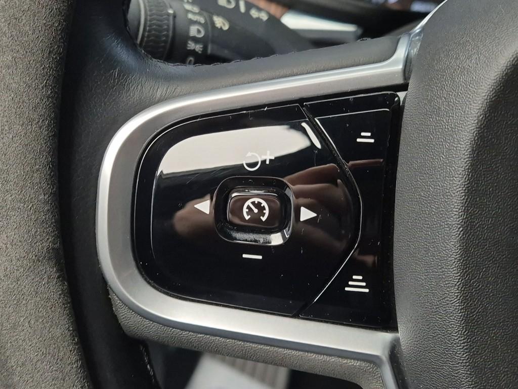 Volvo XC60 2019 Negro - Importación desde Corea - HF Imports Iquique - Foto 16