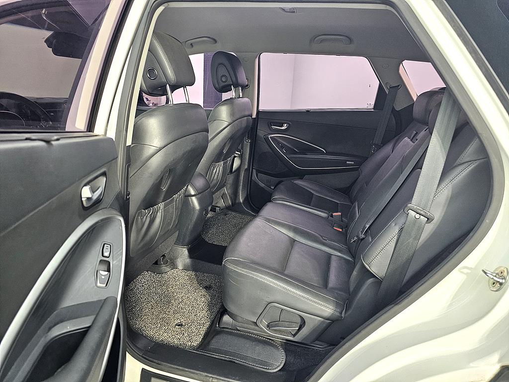 HYUNDAI Maxcruz - Vista 9