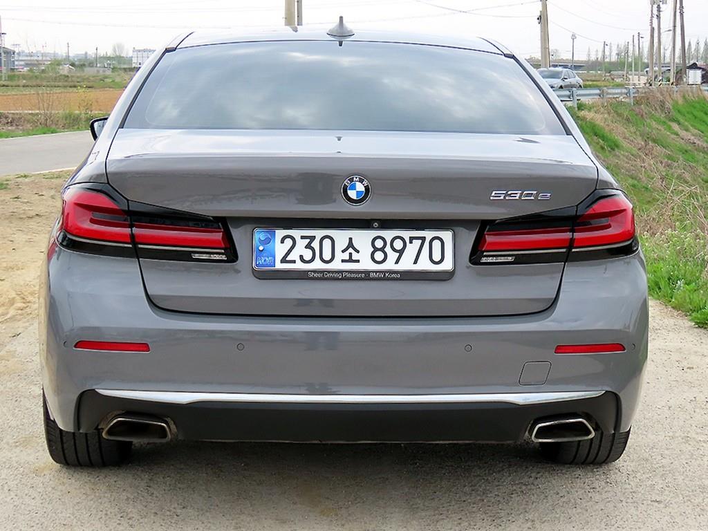 BMW 5 Series - Vista 4