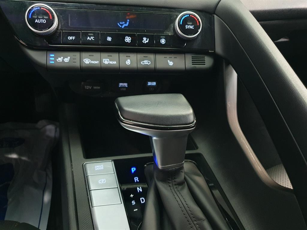 HYUNDAI Avante - Vista 11