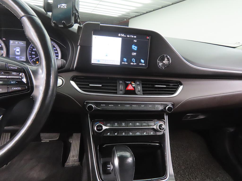 HYUNDAI Grandeur - Vista 10