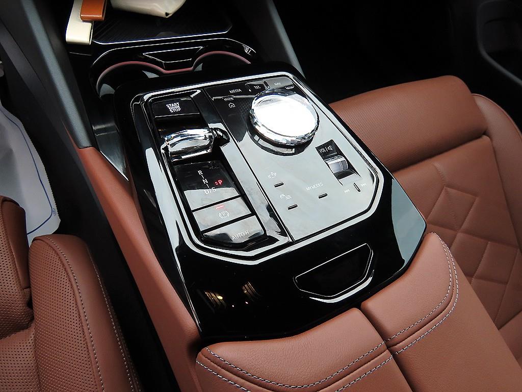 BMW 5 Series - Vista 11