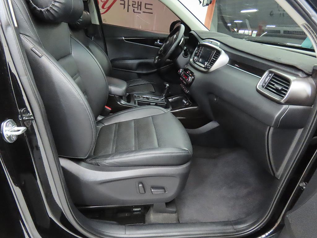 KIA Sorento - Vista 7
