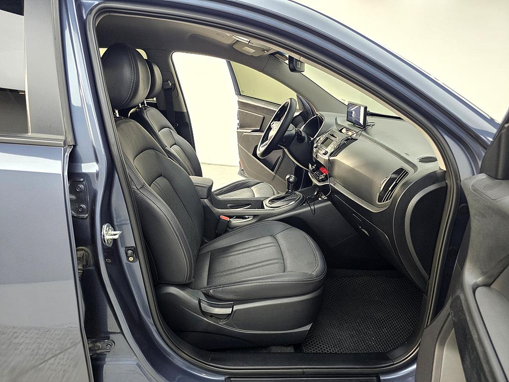 KIA Sportage - Vista 11
