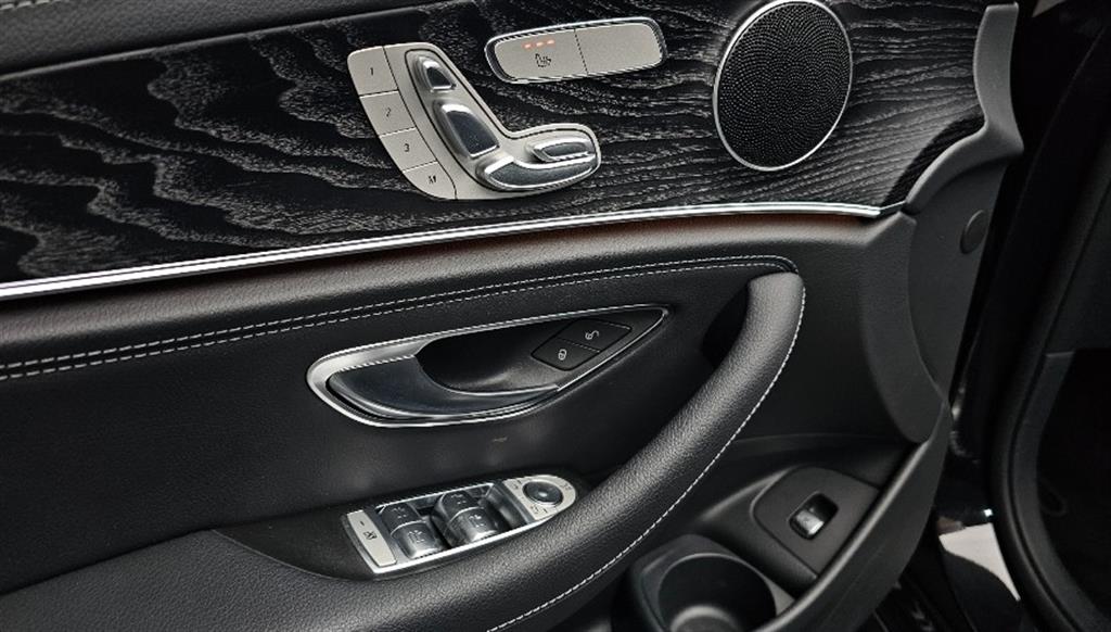 Mercedes Benz E class 2021 Negro - Importación desde Corea - HF Imports Iquique - Foto 17