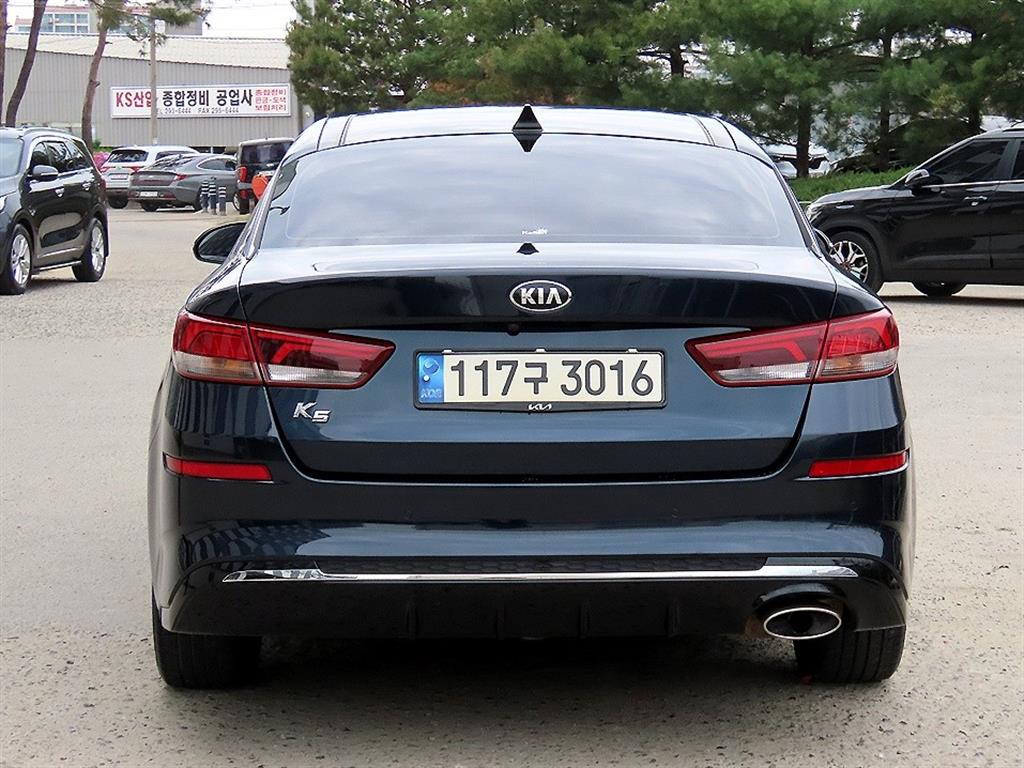 KIA K5 - Vista 4