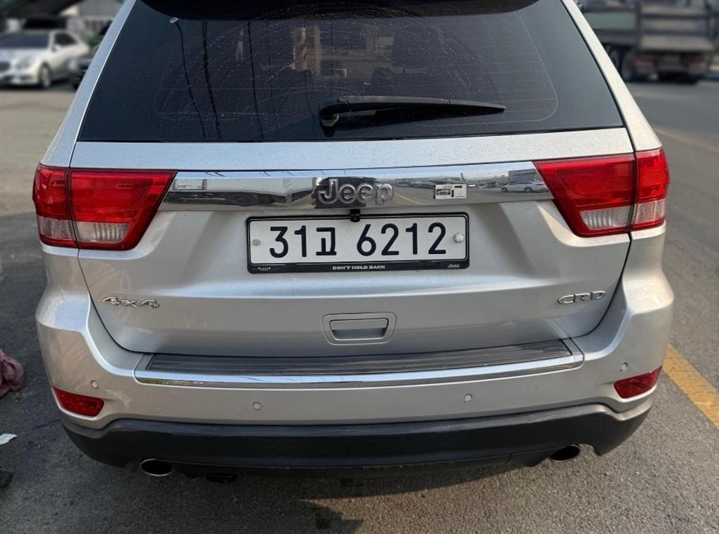 Jeep Cherokee - Vista 5