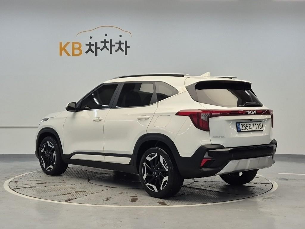 KIA Seltos - Vista 3