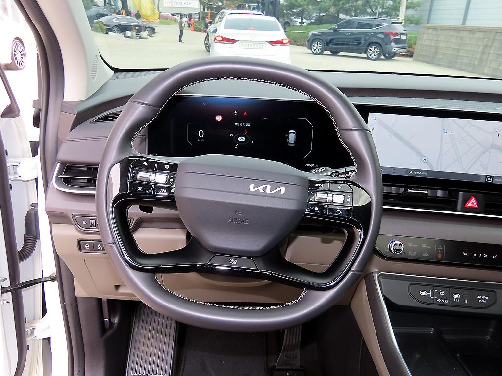 KIA Carnival - Vista 9