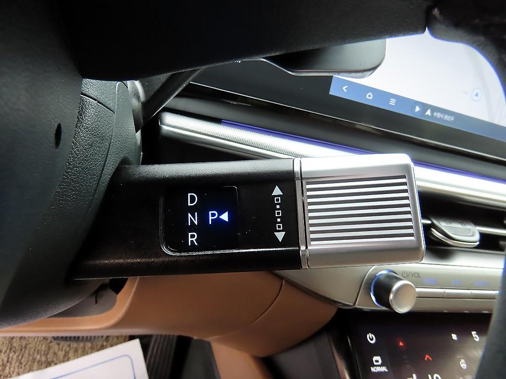 HYUNDAI Grandeur - Vista 10