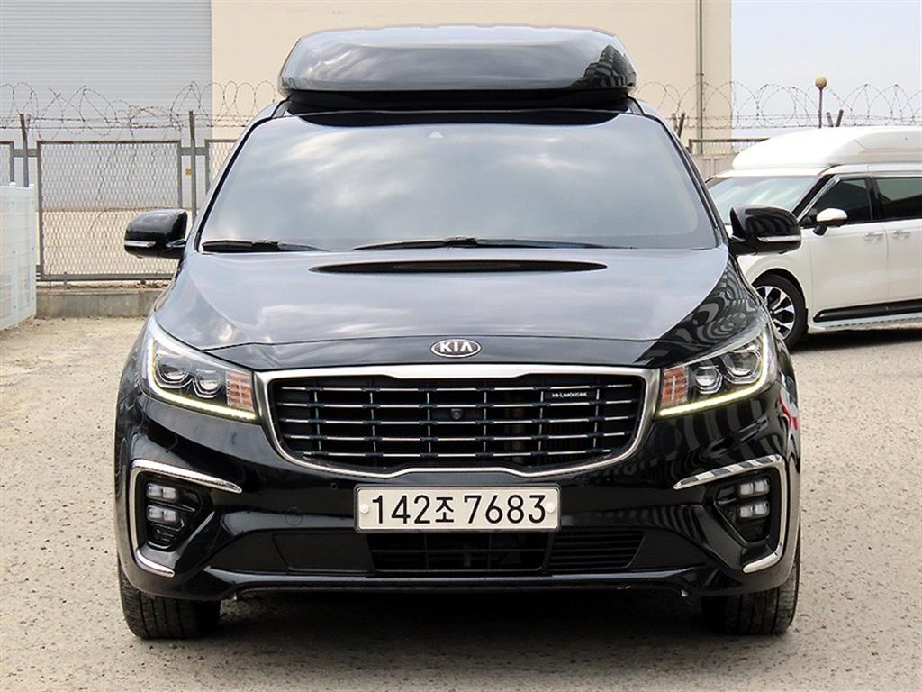 KIA Carnival 2019 Negro - Importación desde Corea - HF Imports Iquique - Foto 1