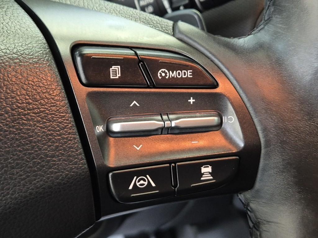 HYUNDAI Kona - Vista 9