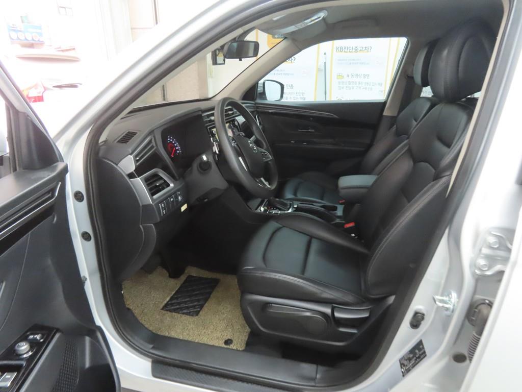 Ssangyong Korando - Vista 5