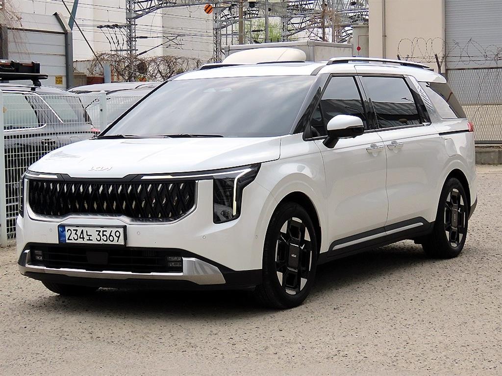 KIA Carnival - Vista 2