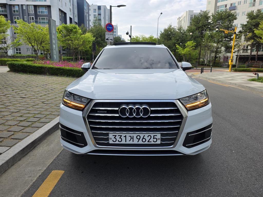 Audi Q7 2019 Blanco - Importación desde Corea - HF Imports Iquique - Foto 1